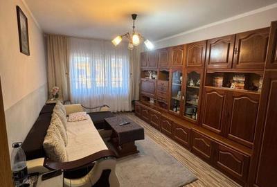 Apartament cu 2 camere decomandat în Republicii - 6