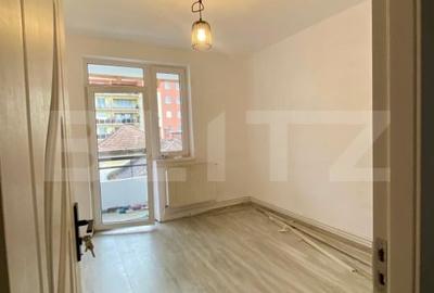 Apartament cu 2 camere, decomandat in zona Centrala a Brasovului - 2