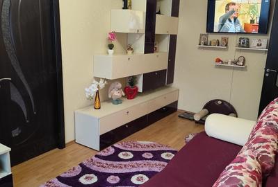 Apartament cu 3 camere semidecomandat în Central - 4