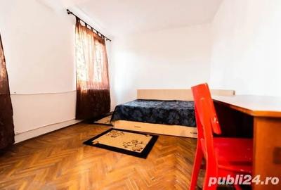 Garsonieră decomandată, mobilată în Universitate