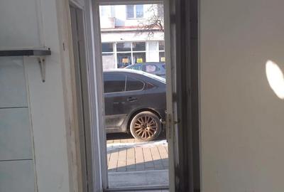 Spațiu comercial, de 27 mp, în Dacia - 1