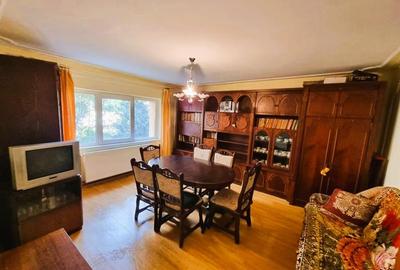 Apartament 3 camere, 2 bai, decomandat. Zona Racadau,Parcul Trandafirilor - 1