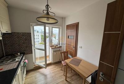 Apartament 3 camere decomandat, spatios, 5/8 -Bd.Unirii, Comision 0% - 11