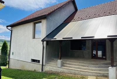 De vanzare doua case - 9