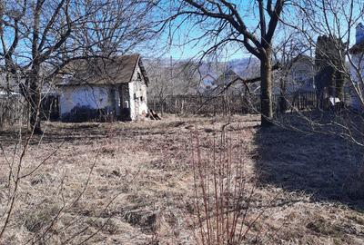 Teren de 1039 mp, în Pietroasa - 1