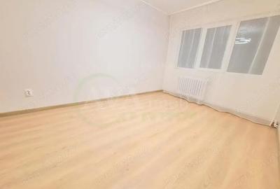 Apartament 3 camere, Renovat 2025, MODERN, etaj 3,Bacau - 15