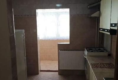 Apartament cu 2 camere decomandat în Rahova - 3