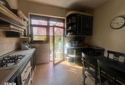 Apartament cu 2 camere, mobilat în Central - 5