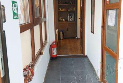 Apartament cu 3 camere decomandat în Central - 2