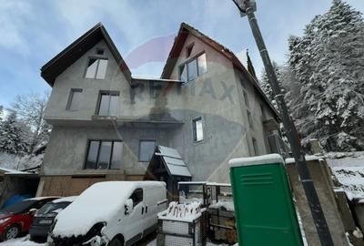 Vanzare Vila Exclusivista stil Tirolez in  Sinaia/Prahova/Furnica - 10