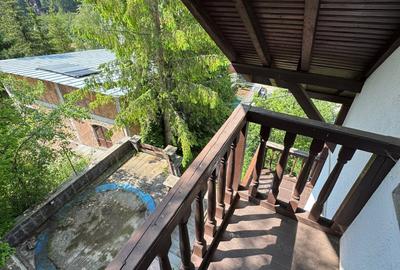 Casă individuală cu 8 camere cu Canalizare în Central - 38