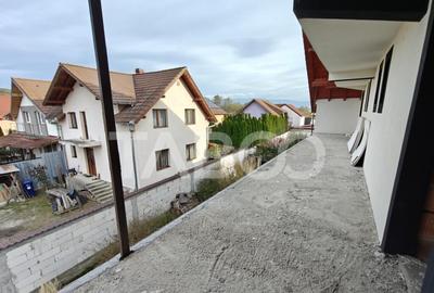 Casa intabulata 5 camere 3 bai - pivnita - terasa - COMISION - 5