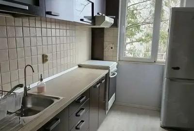 De inchiriat apartament 3 camere Ozana - 3