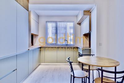 STUDIO SUPERB/ROND OMV/PIPERA - 1