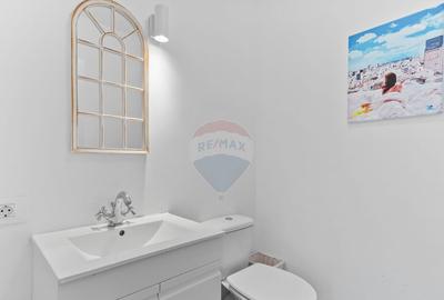 VANZARE Casa / Vila moderna cu 4 camere si curte Dragom... - 11