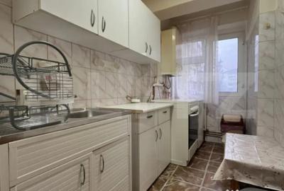 Apartament cu 2 camere semidecomandat în Micro 6 - 6