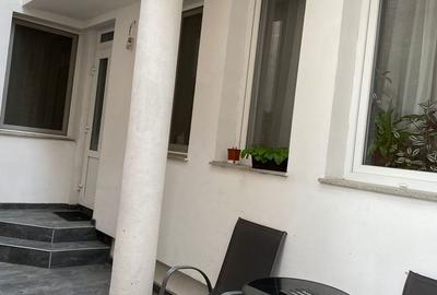 Casă cu 3 camere în Central - 1