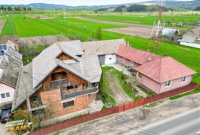 Casă individuală cu 12 camere cu Canalizare în Sud-Est - 12