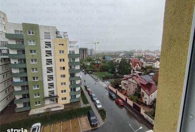 Apartament cu 3 camere, mobilat în Tractorul - 13