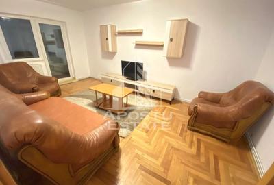 Apartament cu 4 camere decomandat, mobilat în Lipovei