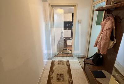 Apartament cu 3 camere decomandat în Florilor - 9