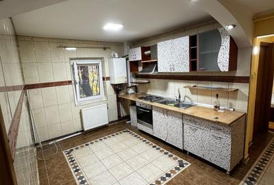 Apartament cu 2 camere decomandat în Tineretului - 1
