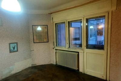 Apartament cu 3 camere decomandat în P-ța Unirii - 6
