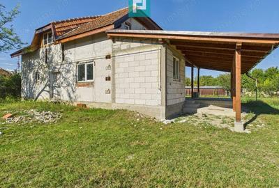 Casa cu panorama spre dealurile ?iriei - 11