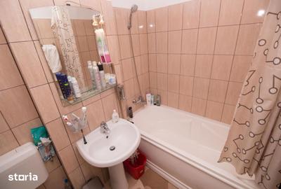 Apartament cu 2 camere, mobilat în Central