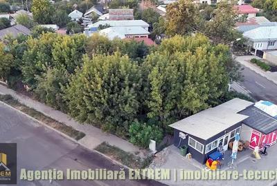 Teren intravilan de 711 mp in Tecuci, in zona 8 col?uri, deschidere 32mp - 4