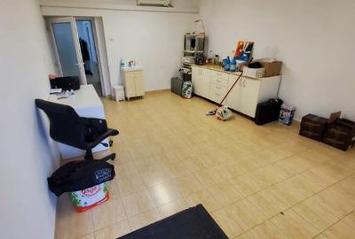 Spațiu comercial, de 110 mp, în Ultracentral - 6