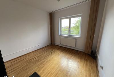 Spațiu comercial, de 14 mp, în Turnișor - 2