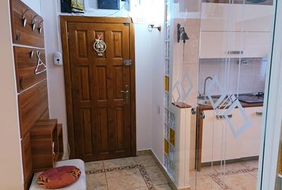 Apartament cu 3 camere semidecomandat, mobilat în Micro 17 - 5