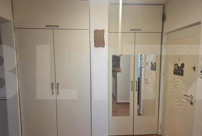 Apartament cu 2 camere decomandat în Lenin