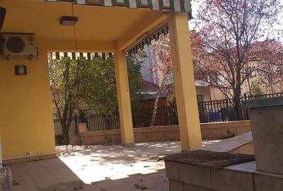 Casă cu 6 camere cu Canalizare în Băneasa - 2