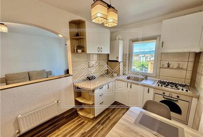 Apartament cu 4 camere decomandat în Vasile Aaron - 4