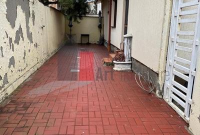 Apartament cu 3 camere decomandat în Central - 8