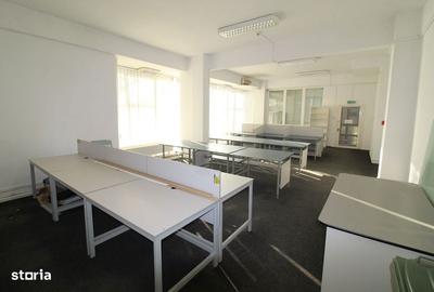 Spațiu comercial, de 231 mp, în Central - 2