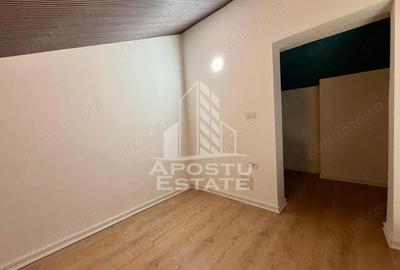 Casă cu 4 camere cu Canalizare în Torontalului