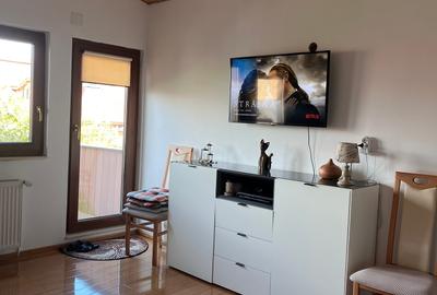 Casă cu 4 camere cu Canalizare în Piața Cluj - 1