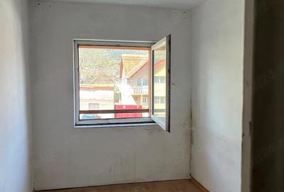 Apartament cu 3 camere decomandat în Central - 8