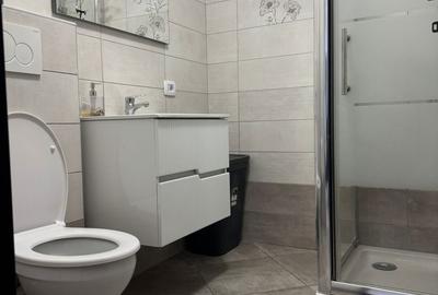 Apartament cu 3 camere semidecomandat în Central - 5