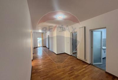 Spatiu Generos de Inchiriat - Ideal pentru Birouri, Clinica sau Cresa! - 14