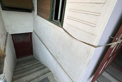 Casă cu 4 camere cu Teren 250 Mp în Central - 7