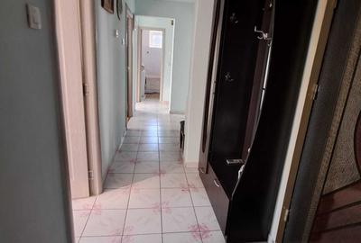 Apartament cu 4 camere decomandat în Central - 4