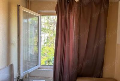 11.500 Euro Garsoniera de vanzare Micro 19, etaj 2 4