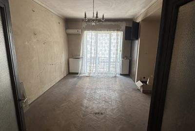 Apartament cu 4 camere decomandat în Sala Palatului - 9