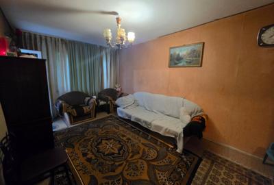 Apartament cu 3 camere decomandat în Dristor - 13
