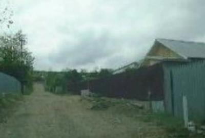 Casă cu 5 camere cu Teren 598 Mp în Târgu Bujor - 3