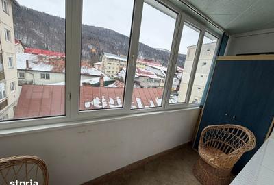 Apartament cu 3 camere semidecomandat în Central - 3
